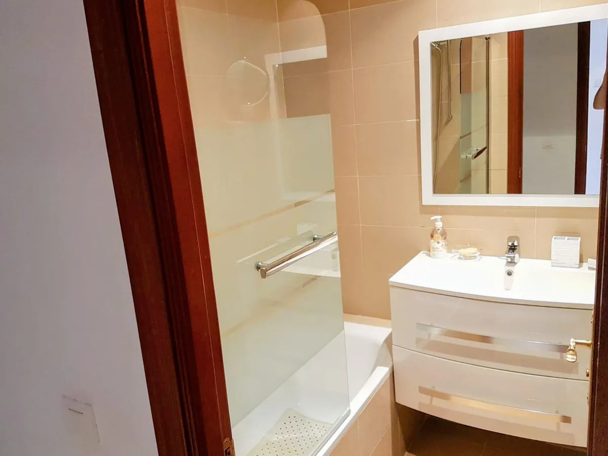 3042c15c-b5aa-44d1-91b0-48002db23c51