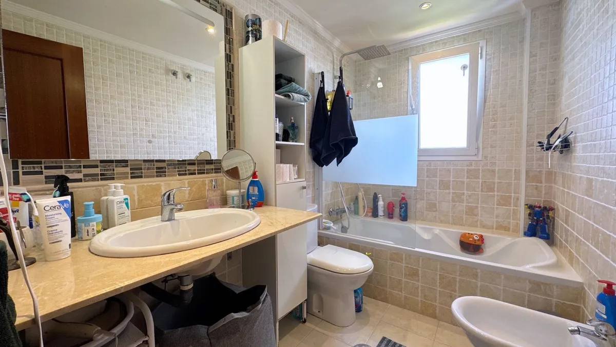 44b14fe2-c79e-4254-99e1-5041423f5263