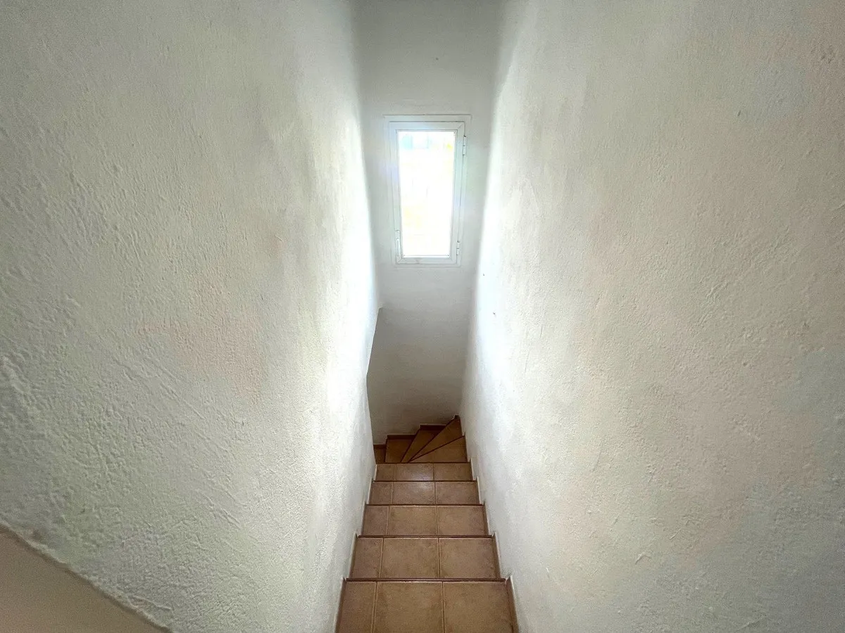 c9418af9-72fe-4c57-8da0-1f18c94fc44b