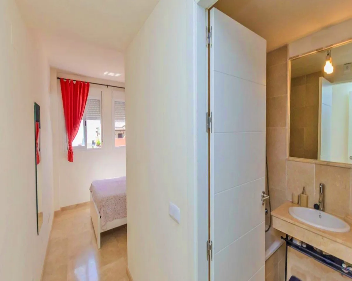 ffcef720-6f58-48d4-b8c4-c11d4207a3cd