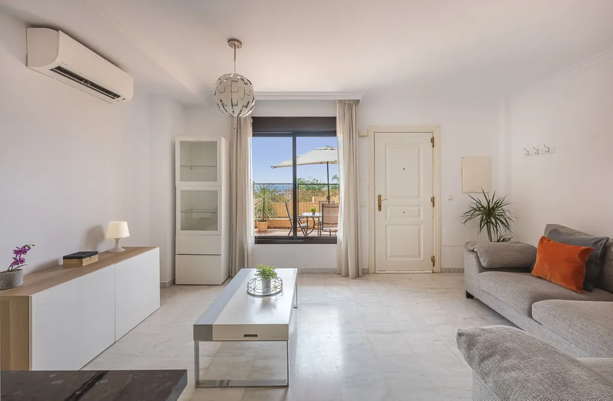 e263f655-85e9-4898-97c0-9005eaf19ac1