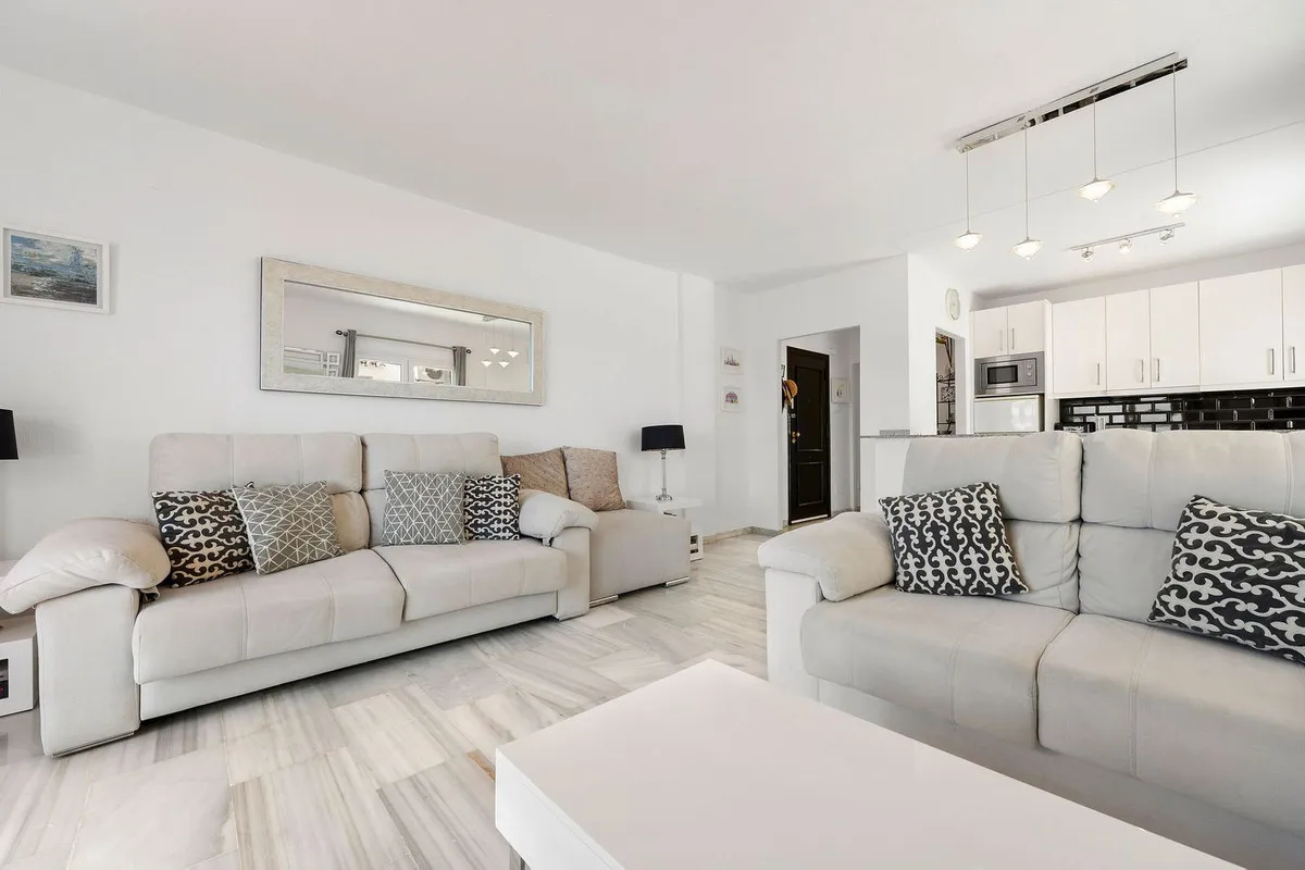 6924a348-2bcb-4e82-8c69-581d5fe64597