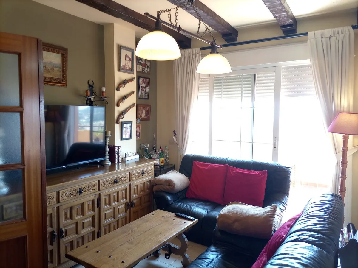 215b13f9-0396-4c72-bb26-85a34e6065d6