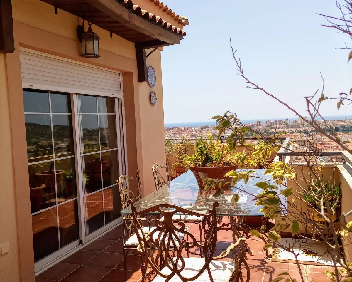 d1121324-2c8f-4390-90c4-3ba06f8a581c