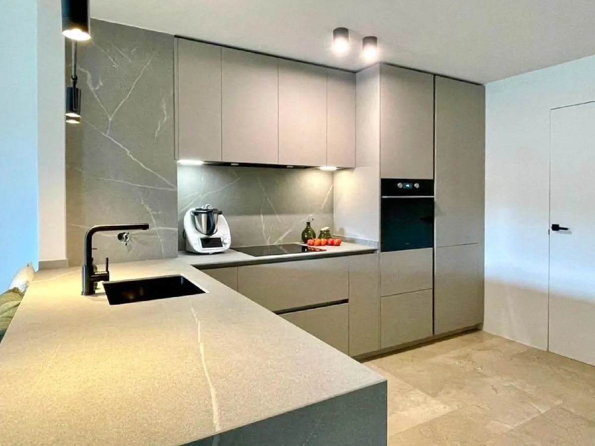 1e2358c4-2277-4207-847a-c7f724c492c4