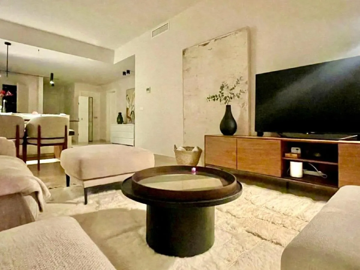 a9dc8292-20d9-4e99-8f52-e93957abb946