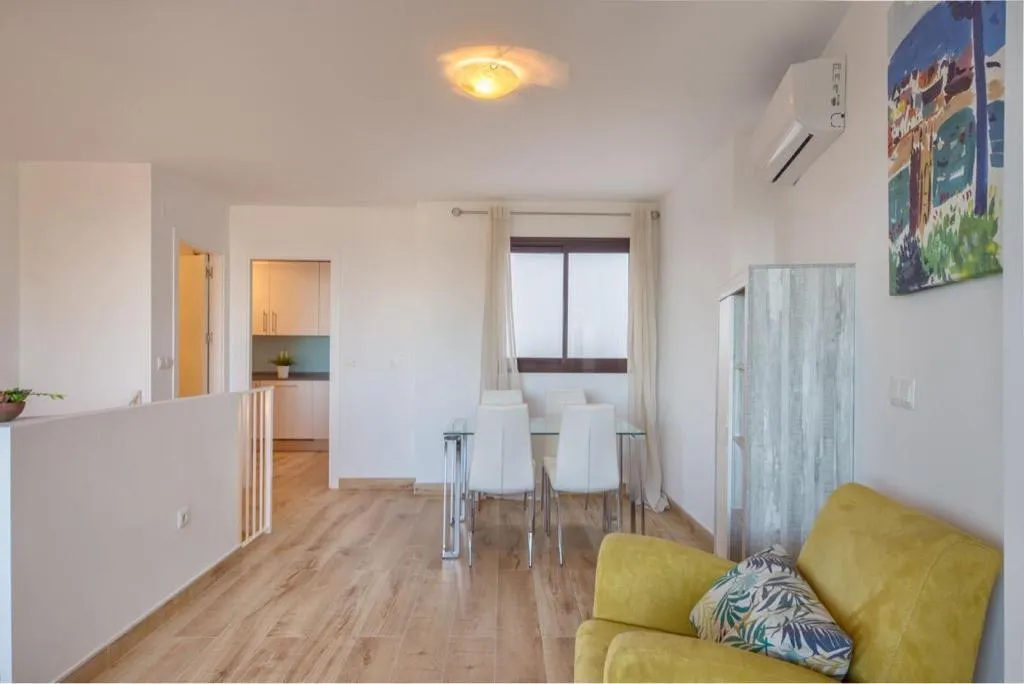 dfd2b696-0e73-4c29-a59b-d51f97322429