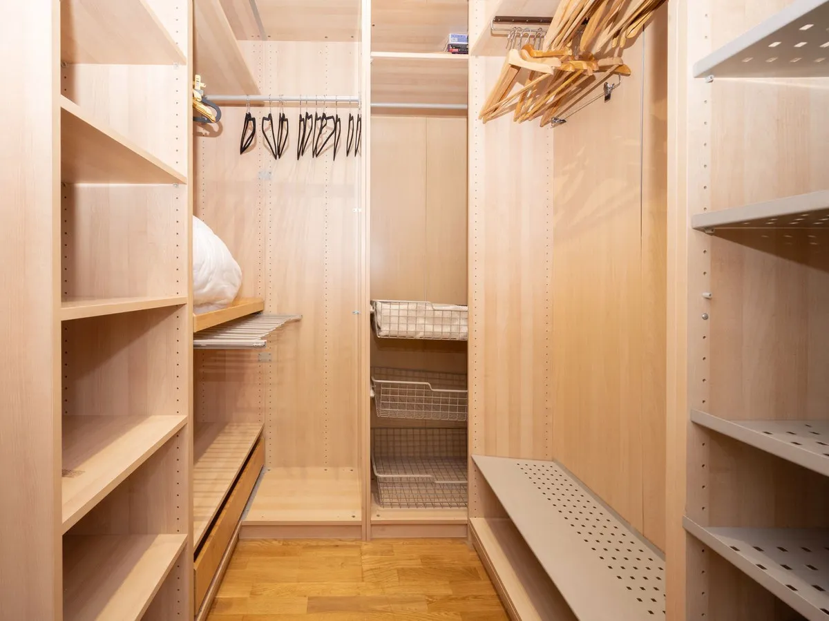 c820f294-d246-4748-932f-b18803a9db9d