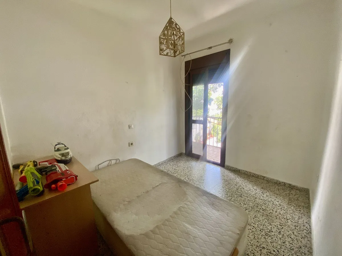 8b82e68f-7390-4629-bad6-e91e484a5c40