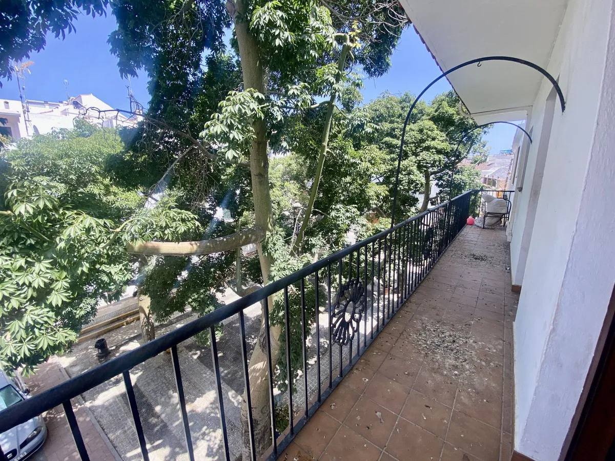 e1e1ba9d-cdc3-483a-8baf-4560b813f501