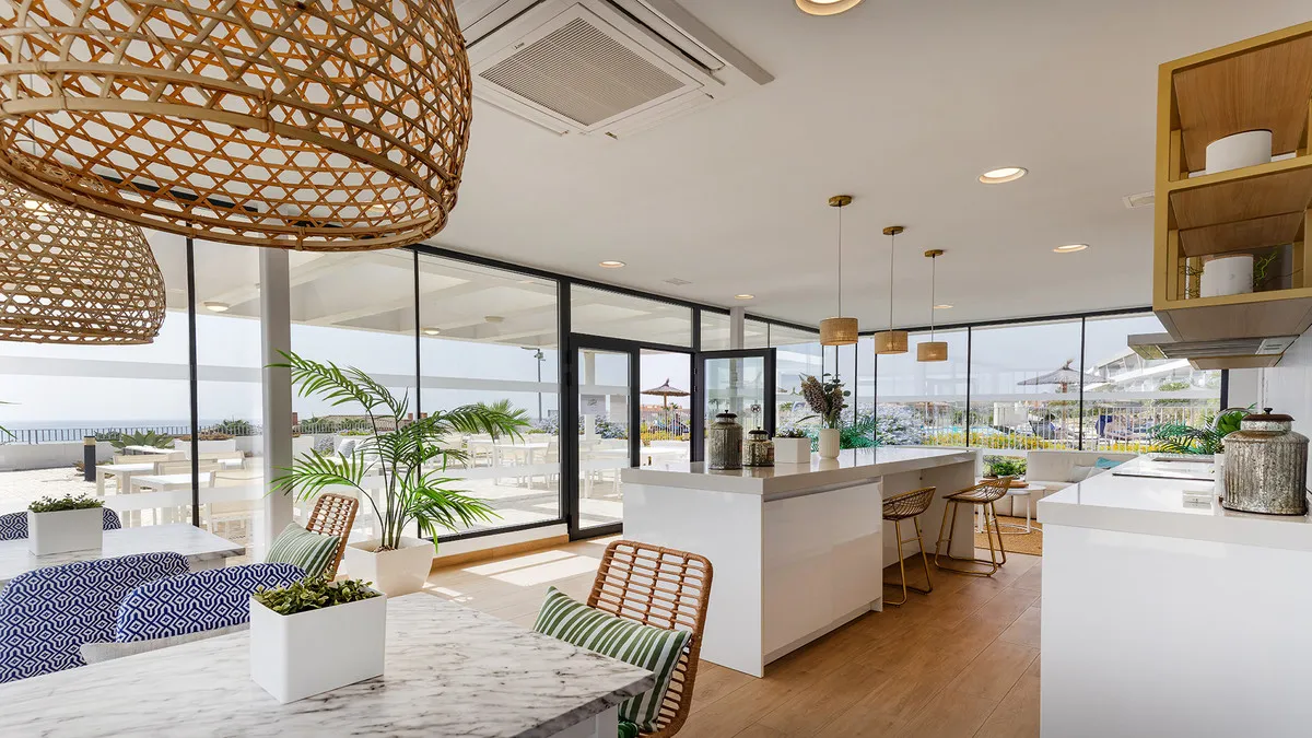 f5fa80a5-413d-4551-a971-061288dd752e