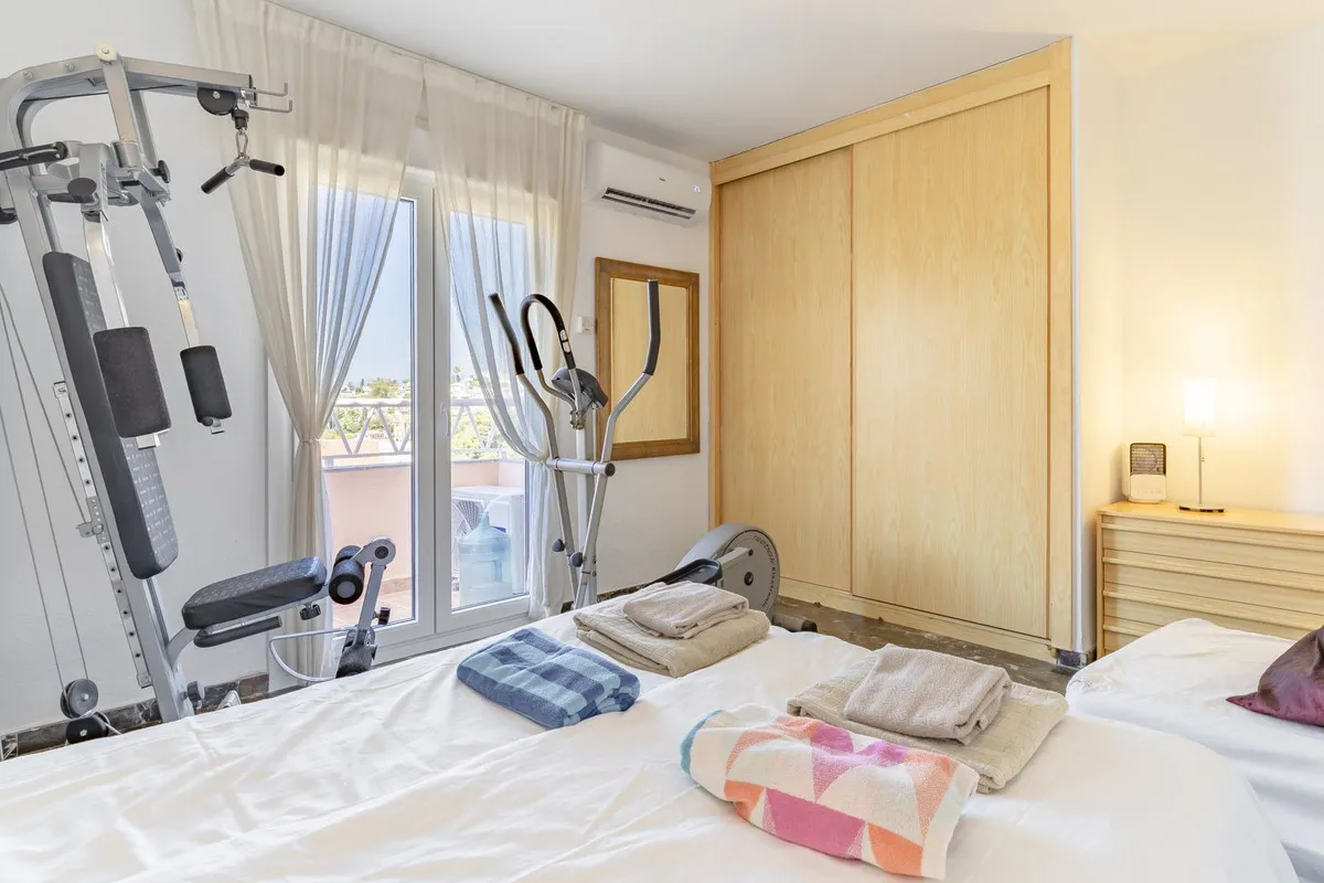 30d7e007-8cb7-4ceb-885f-5df96d3c8c1c