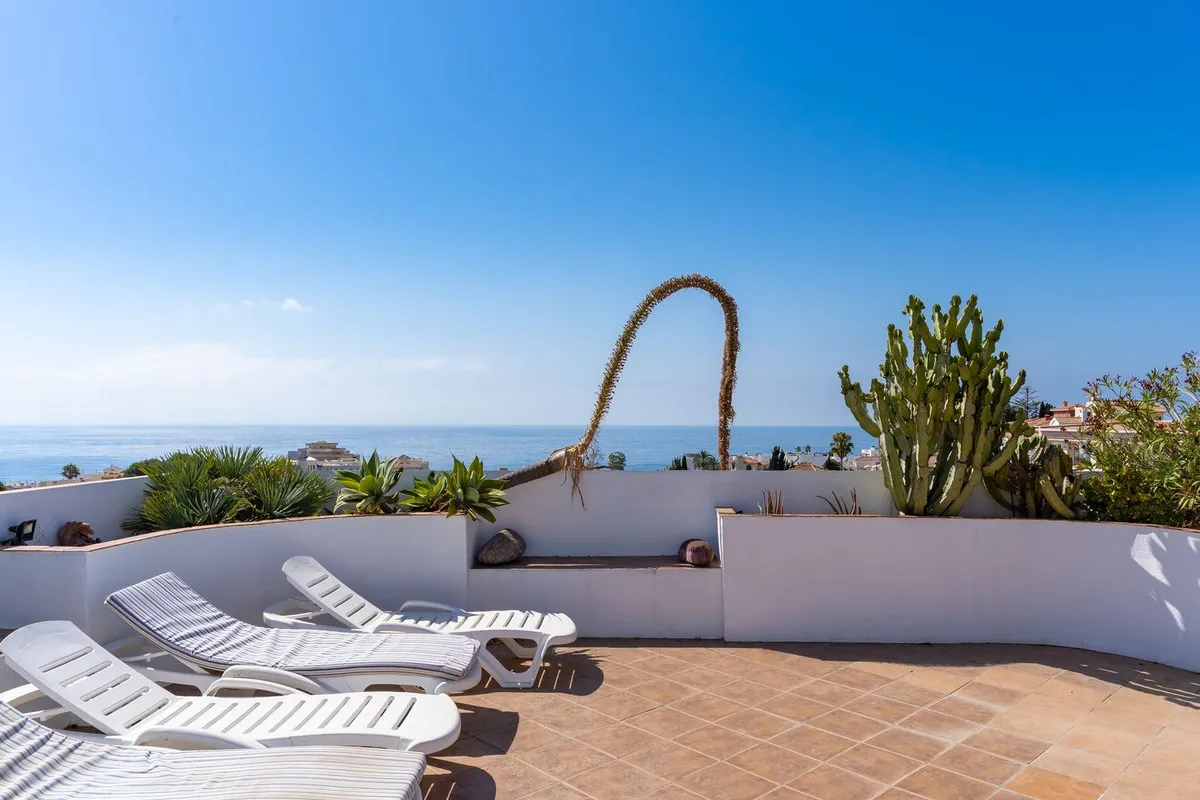 f79ade3e-b9f5-477a-b045-6915d2966cb6