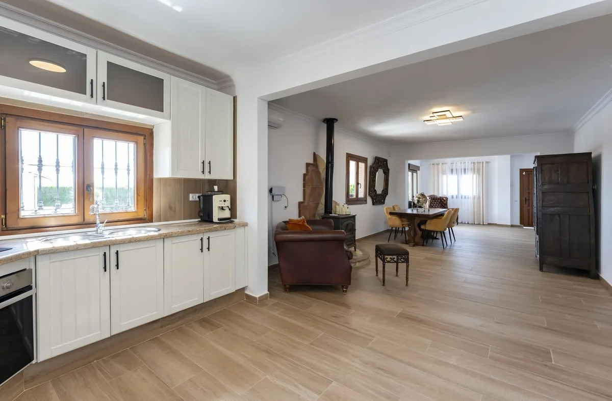 2f5ddd35-0b52-44eb-af7f-bcddc1b54f9c