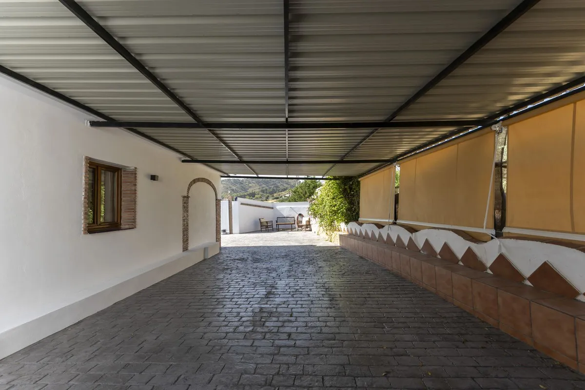 5ad808b4-e972-4531-9451-e6595d86e319