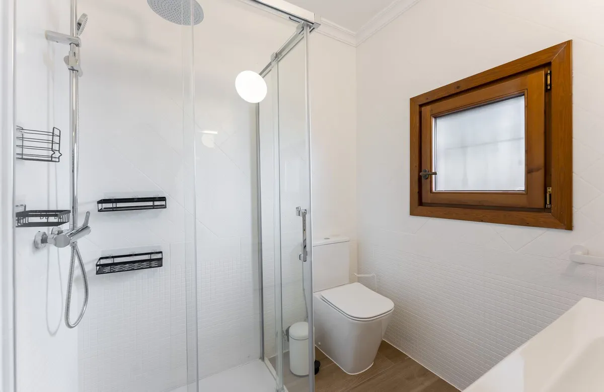 ff323077-b365-459e-a918-ff13a6850e99