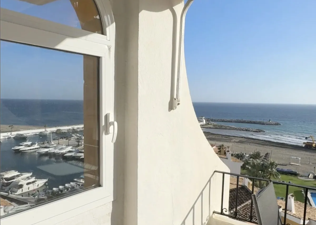 2a571196-b043-4260-bac3-7c9d1d5d903c