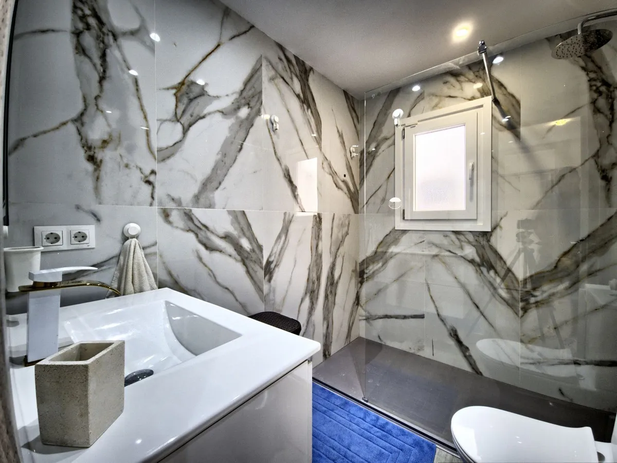 b069240a-1867-42bc-9ea7-22ac3205e0f0