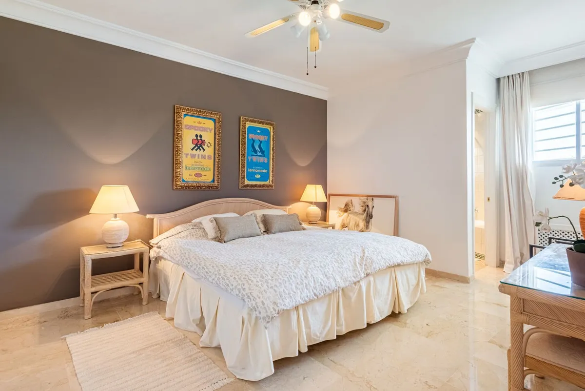 8ff321b8-4e12-408e-a04b-3e991dda8352