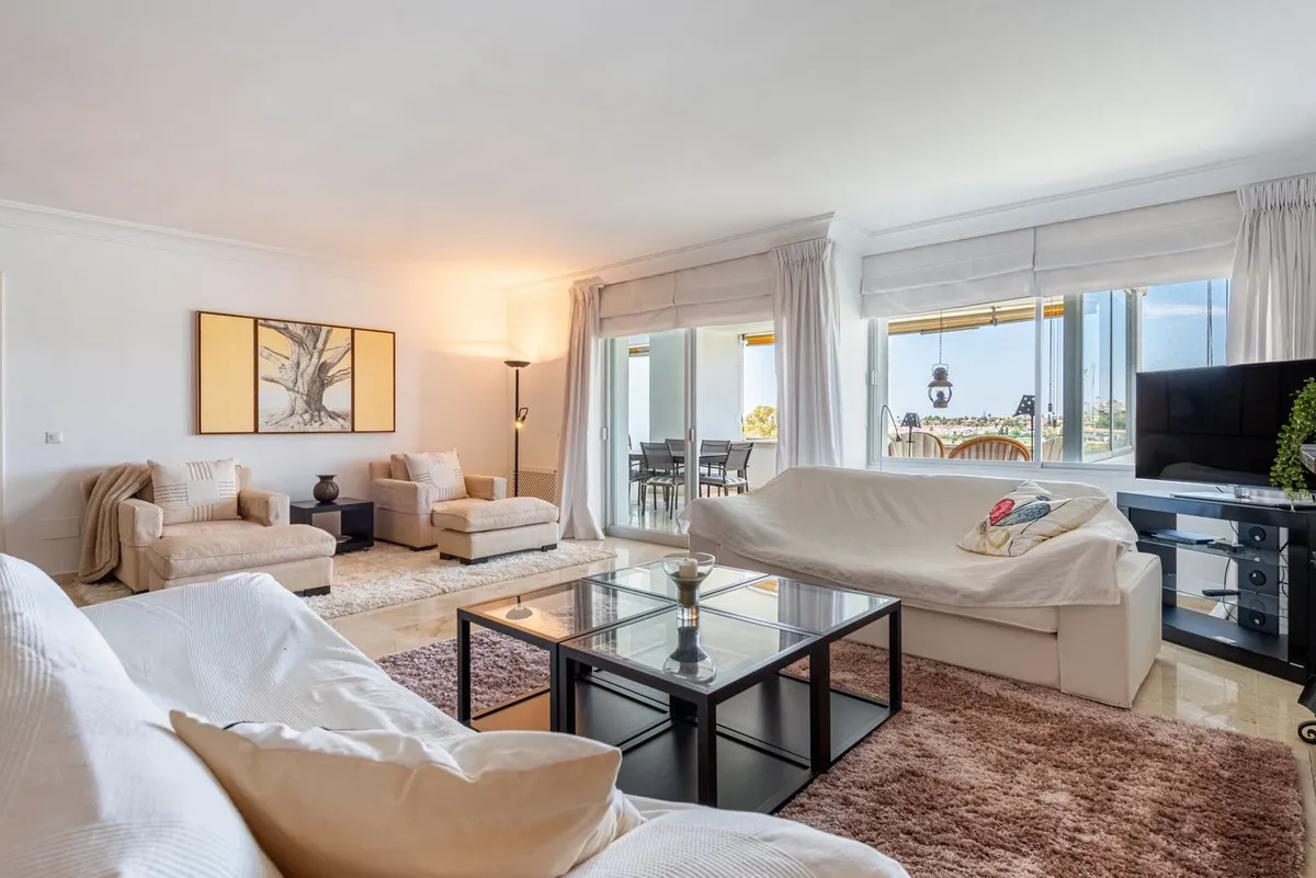 cdc4b045-d7b5-4b85-b51f-a25093aa2348