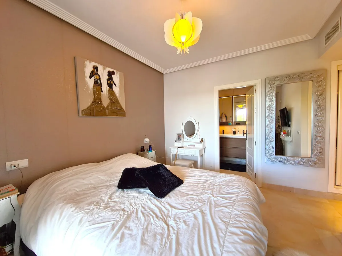 486a72e2-a4b6-4413-a817-95aa5b8392d2