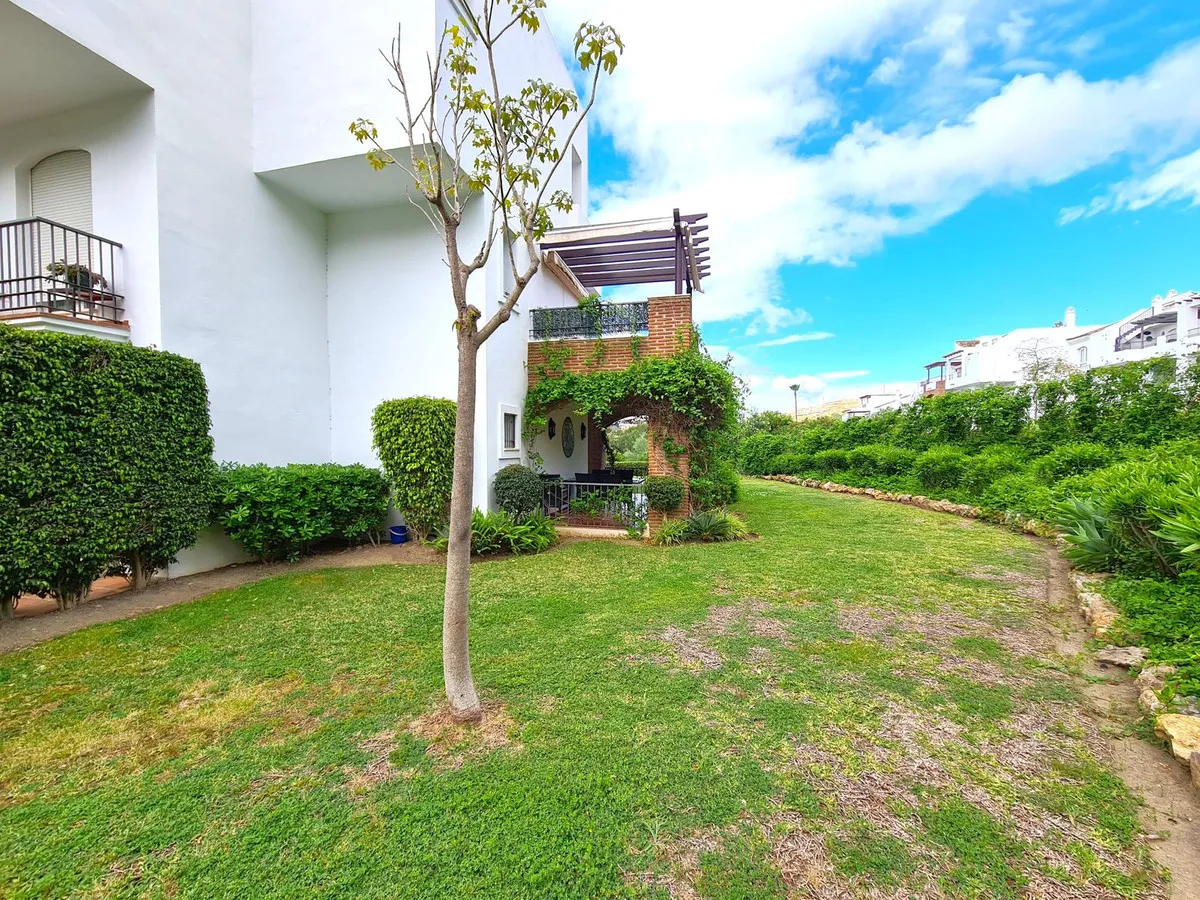 aa403591-129e-44e6-8bd4-e65cbfec47a1