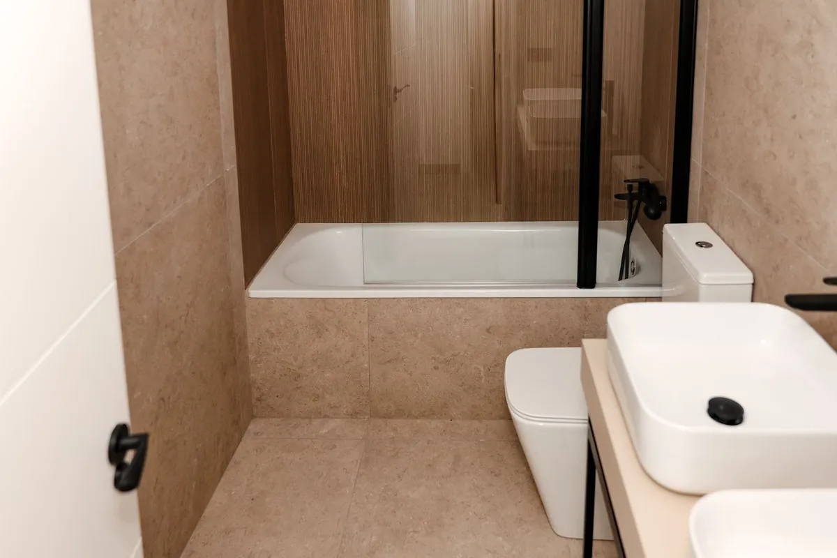 5dce9631-13a5-4f12-b0bc-bf65557462b2