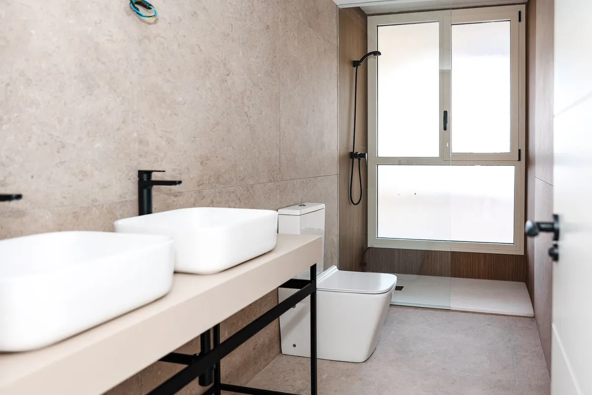 d35e0ff2-698c-4f38-8ca8-da91f97e3ada