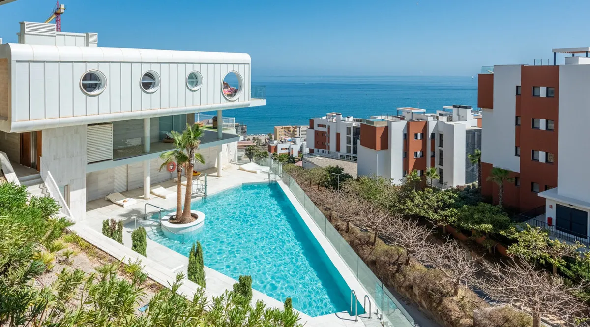 9886f0ef-7e71-46cb-9daf-bf880d456ab2