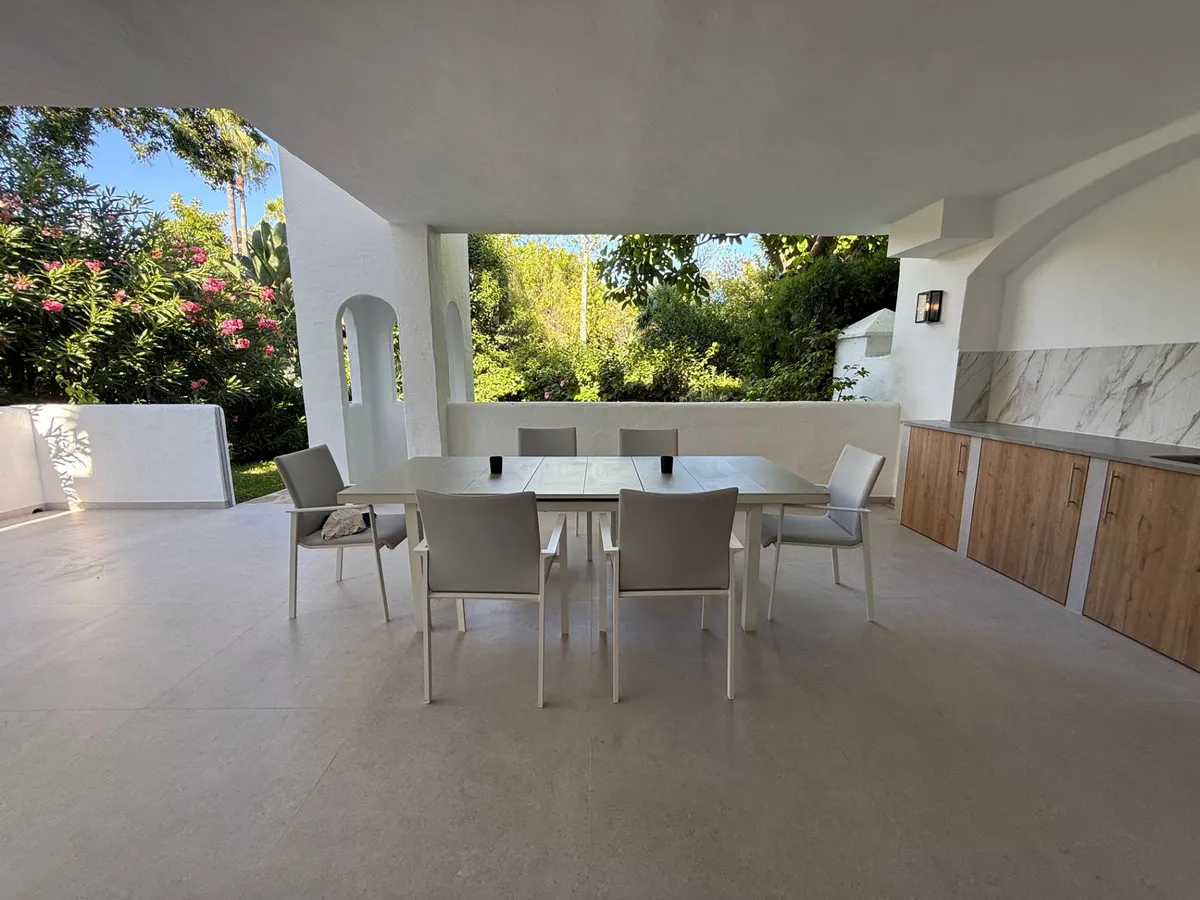 d949ff49-f94f-4f55-bd3a-c9588b5240fb