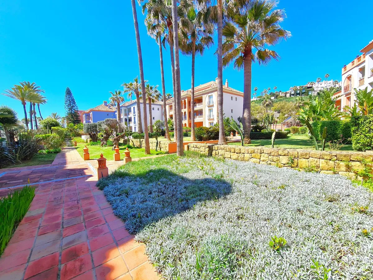 56bd4b08-9f53-4b59-b984-bc03f59f2391