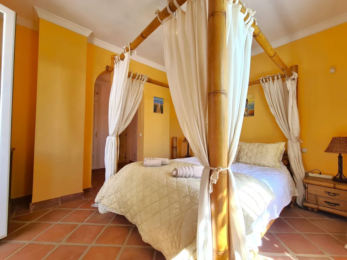 b0ddf0c8-b71b-4a8e-a3ae-0e043769af0b