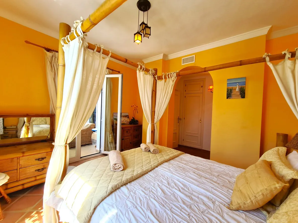 d595d6ac-1f48-45ec-b07c-d75c79c61428