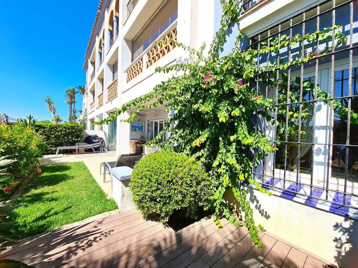 db30a075-ad02-4953-88cf-6ba44304301c