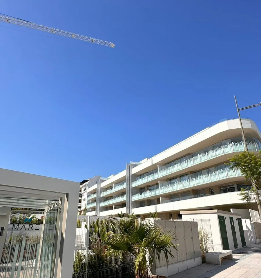 b56686f4-efac-4b69-95f1-28d3b93a3304