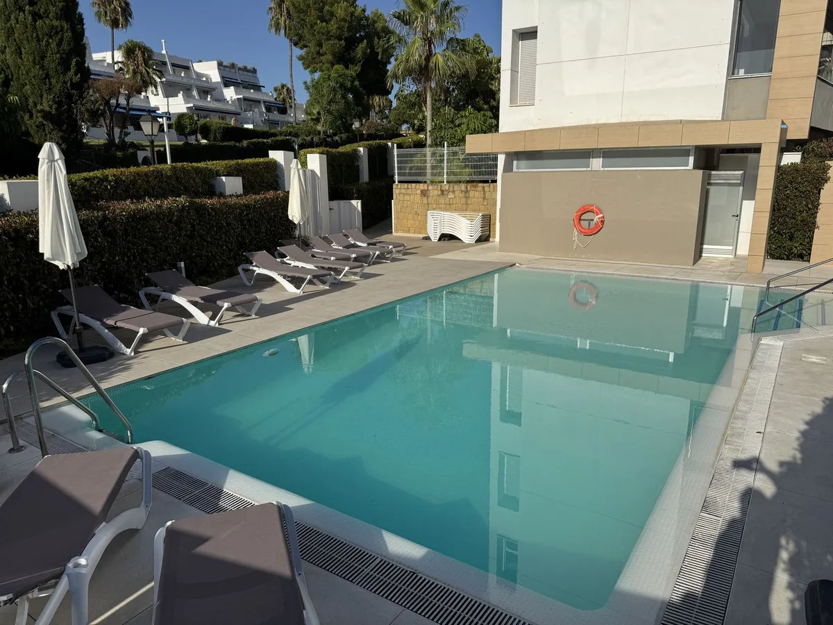 e3f83567-e4c9-4096-9d09-99f221005e5f