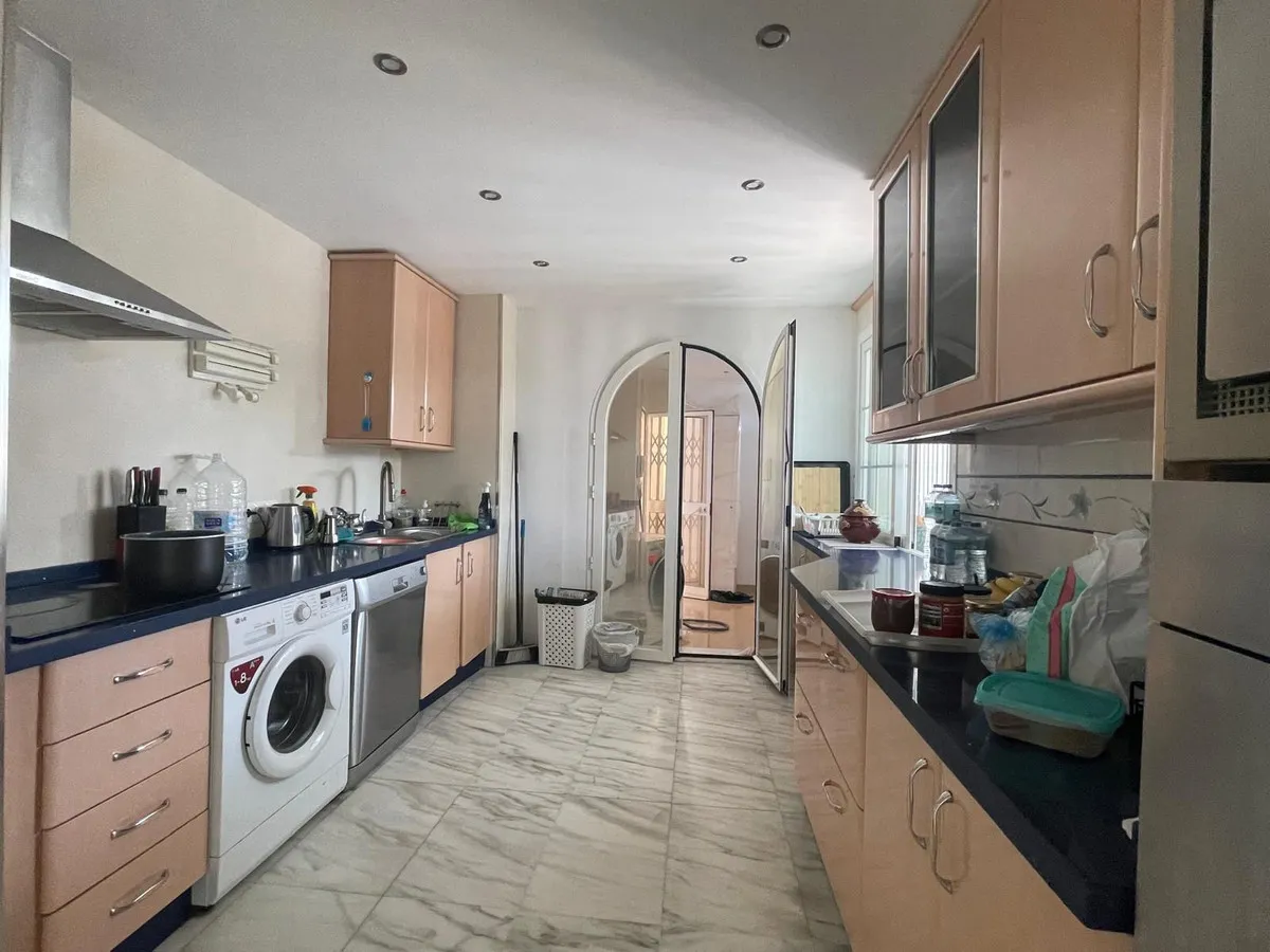 6d897f4d-44a5-4269-b986-abbfc7be0131