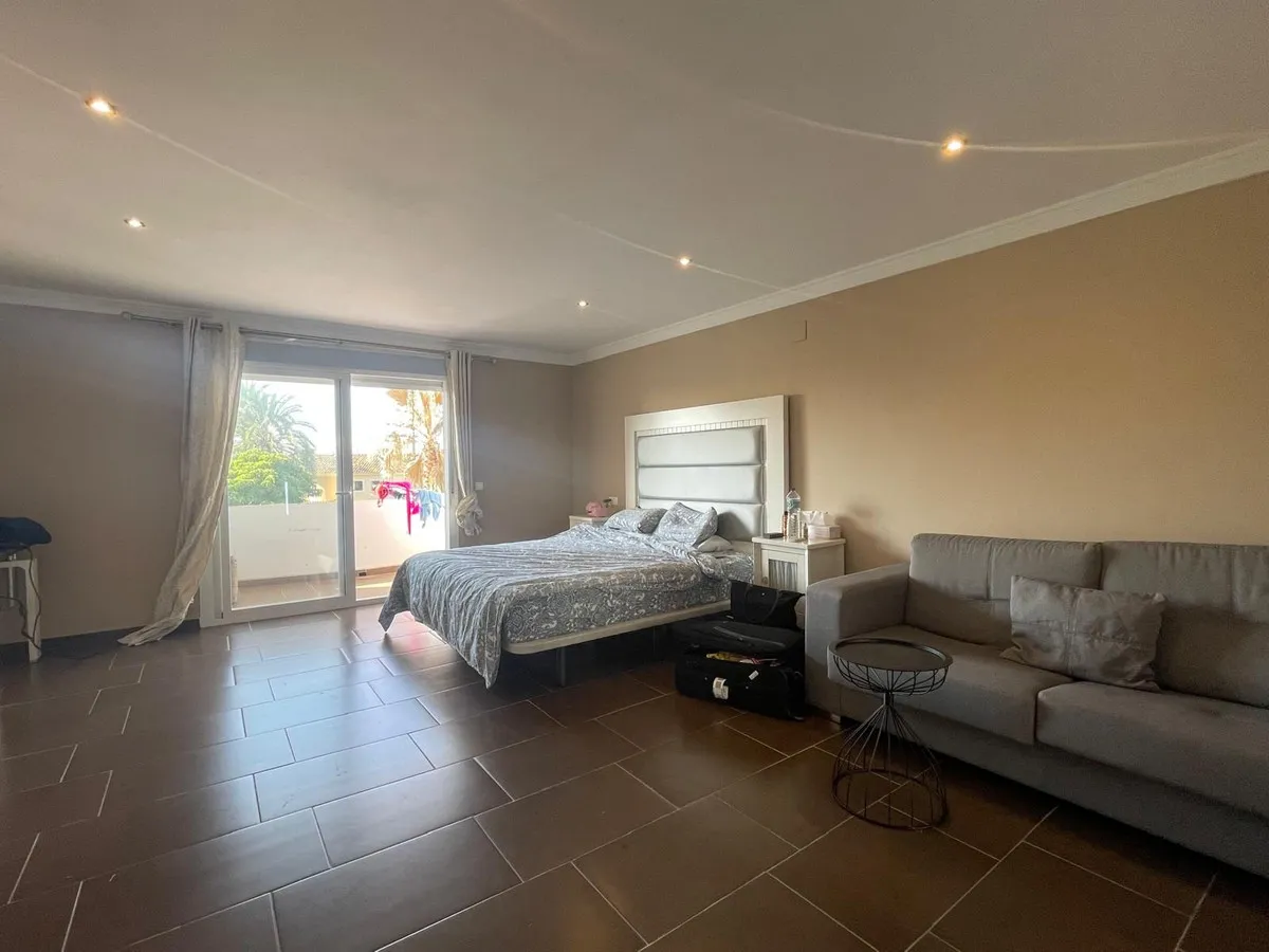 a129d1ac-61eb-4e5c-8ac1-573acdda5bd2