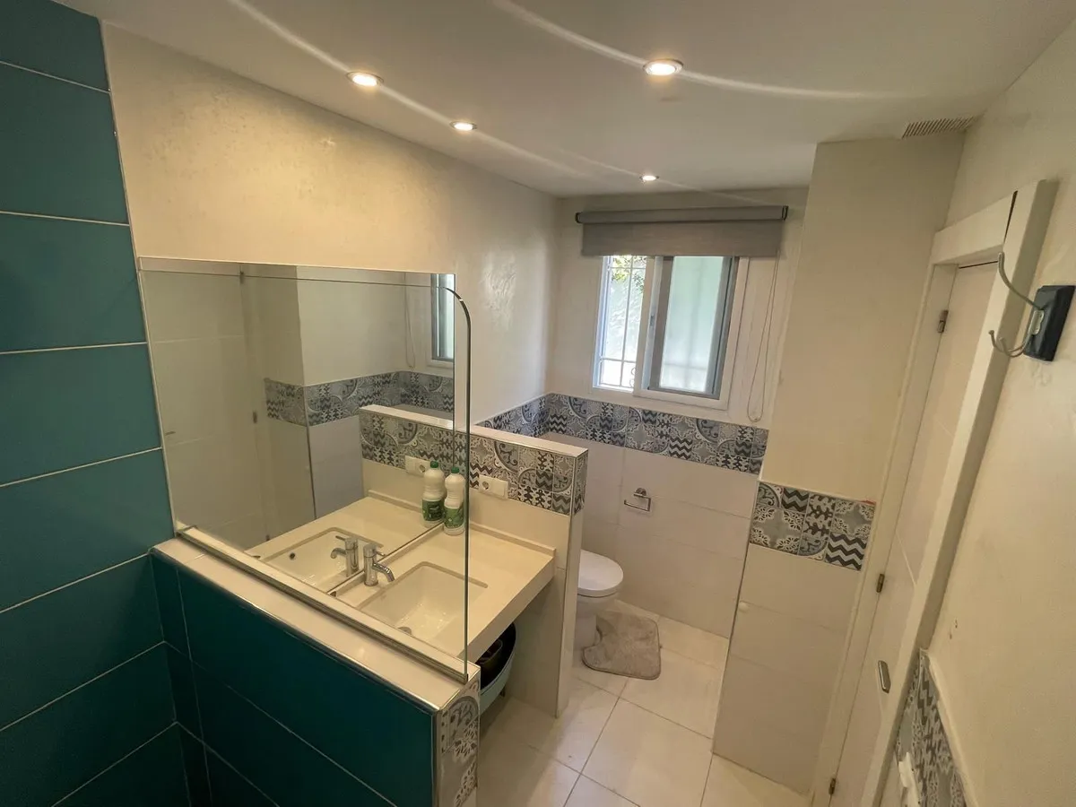 e7913ad6-2fef-479f-9c64-338b9d66ff12