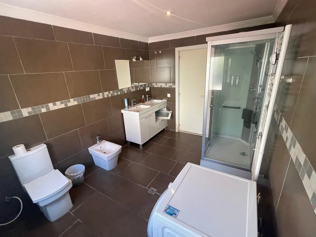 f9e95df4-56aa-415d-9c78-c85eccbbf25b