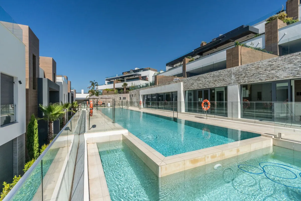 2d241158-4741-41ed-92ef-6c4603465124