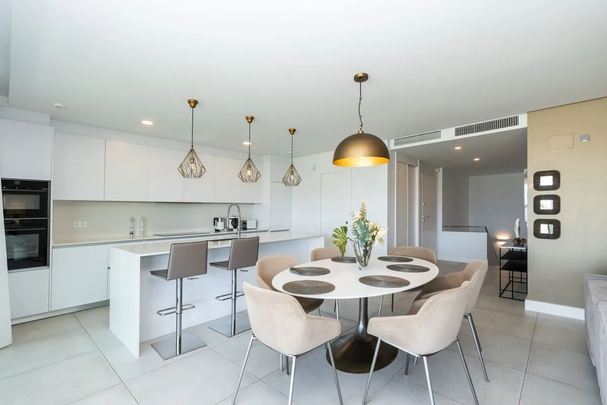 60b5d3ff-a215-4be5-b21c-6288185711c6