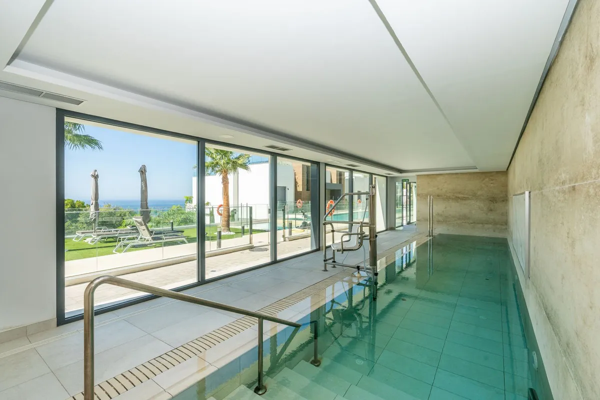 96a822aa-8290-4484-b525-8dd7e9931893