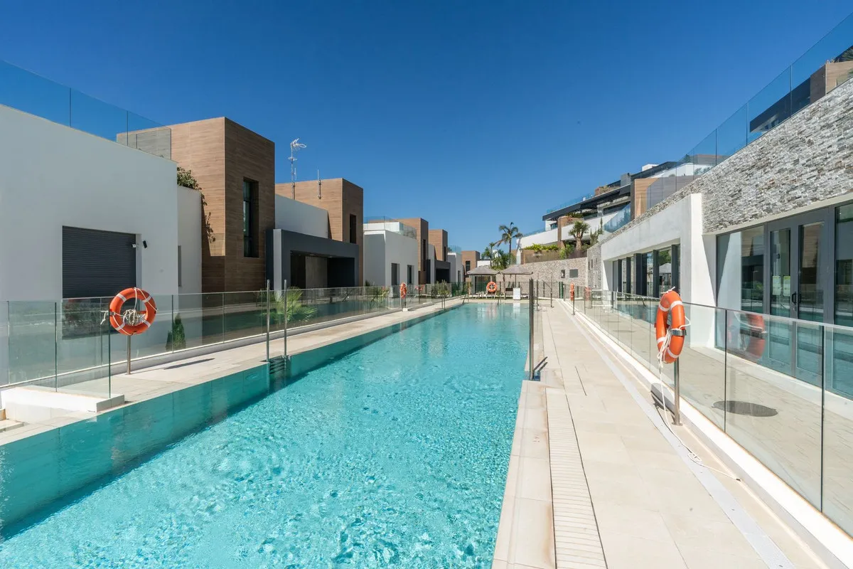 9a11eb4b-67ec-4e5c-9759-e38edc27ce13