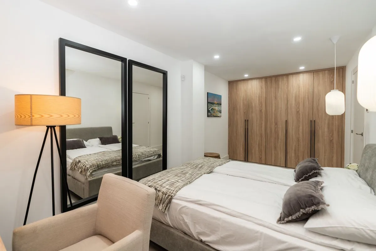 c736203e-c323-4b61-b8c0-df1b5a9276f1