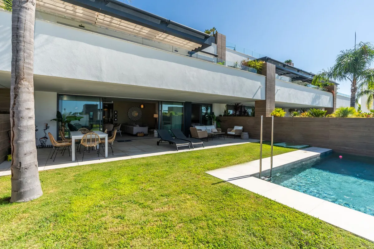 e7e7ef66-5b14-44d4-af33-04774c09d764