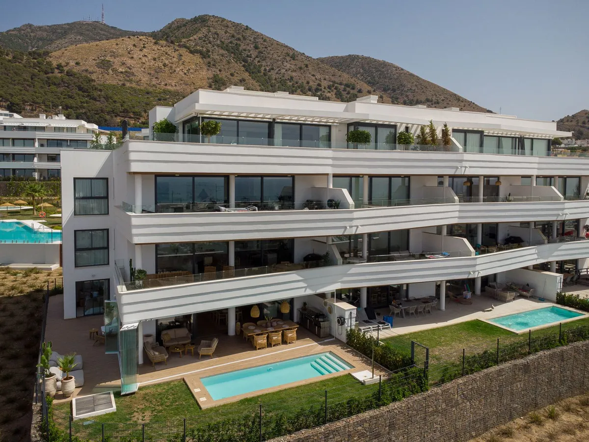 8a5dc6a0-8f34-4c0b-a6d7-074948650c73