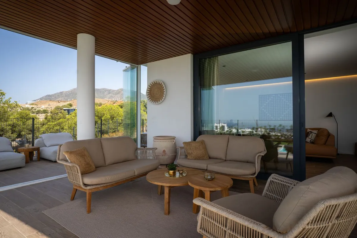 8bcd6c6f-017f-4aab-a235-d146cbe55279