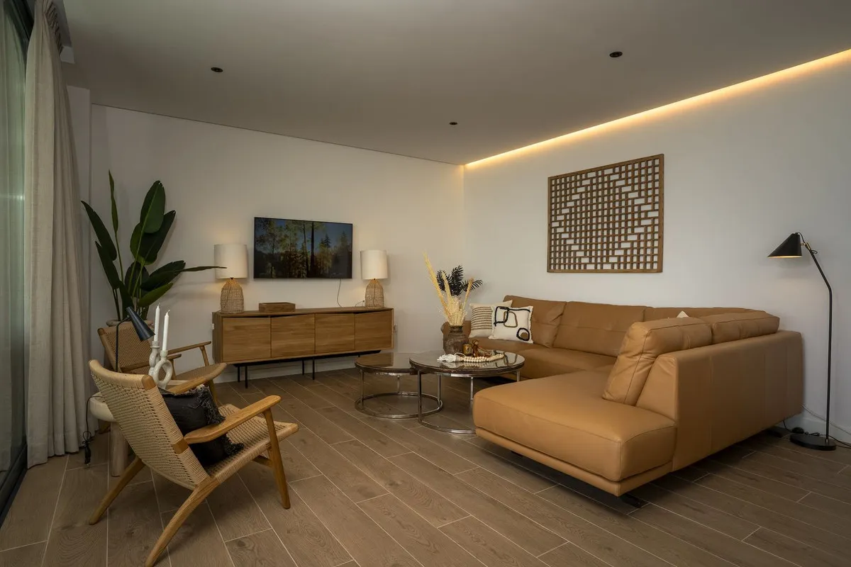 cc7b053c-6772-49e7-852e-6256207359a3