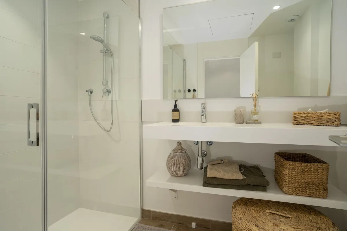 edcc7b98-b9bc-41c0-8b6b-edffdf3e9f4c